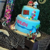 Cake topper