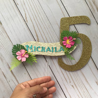 Cake topper